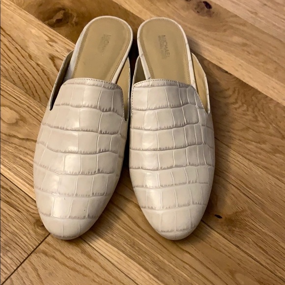 Michael kors shoes - Picture 2 of 7